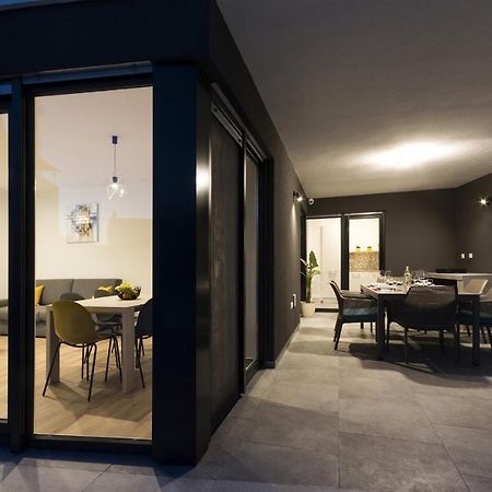 Modern 3-Bedroom Villa With A Private Pool Póla Kültér fotó